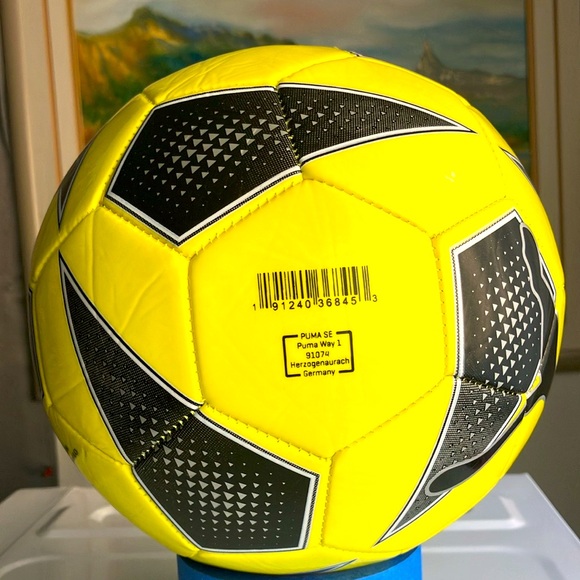 Puma soccer ball size 5 - Picture 4 of 6